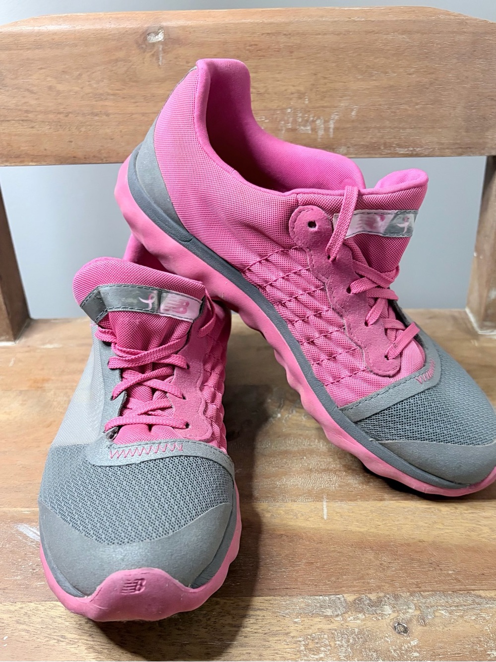 New Balance 895 Women’s 8.5 Pink Gray Walking Sneakers